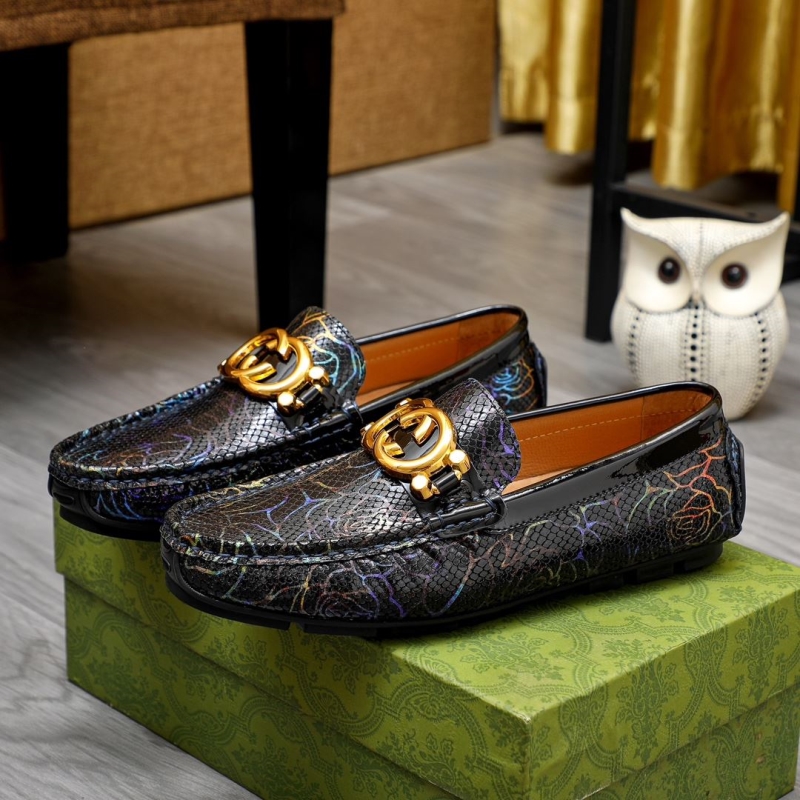 G*u*i leather shoes